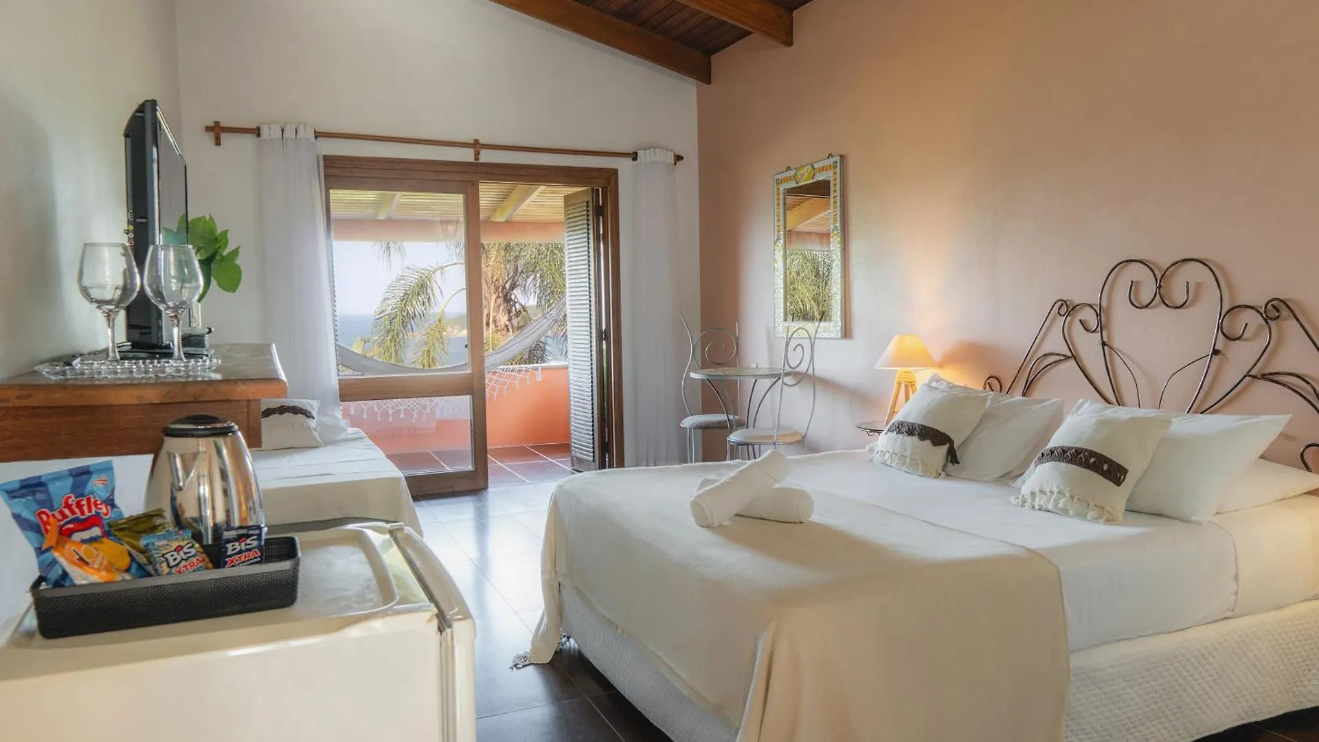 Pousada Villa Agrifoglio Praia do Rosa Inn